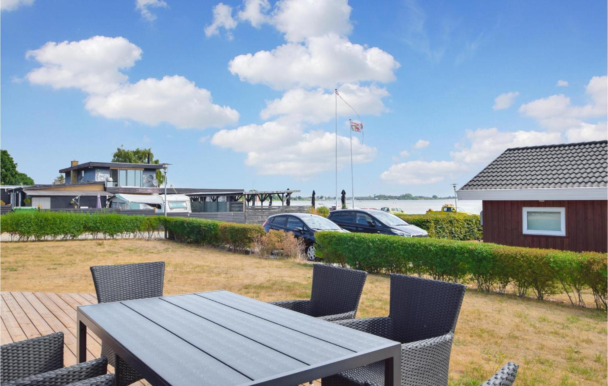 Amazing Home In Bjert With Wifi Binderup Strand 외부 사진